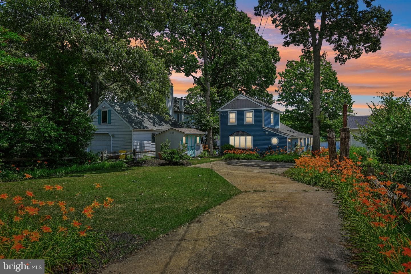 275 Gibson Road photo 5