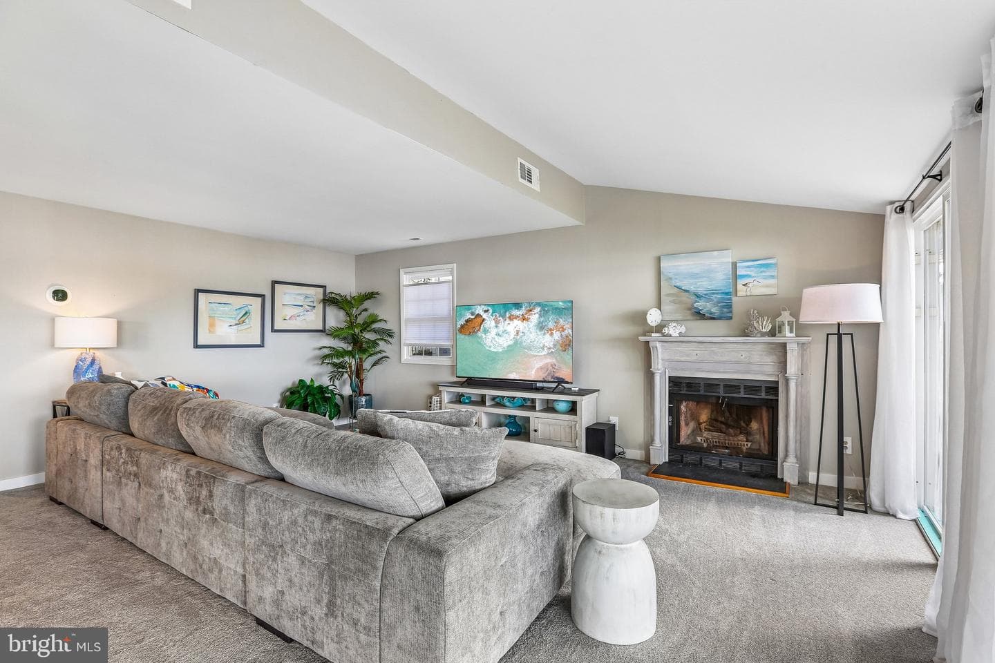 275 Gibson Road photo 9