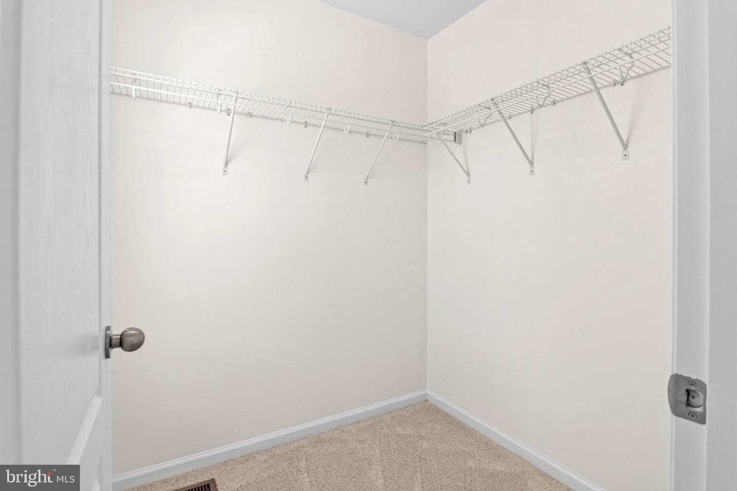 7539 Ivybrook Lane photo 23