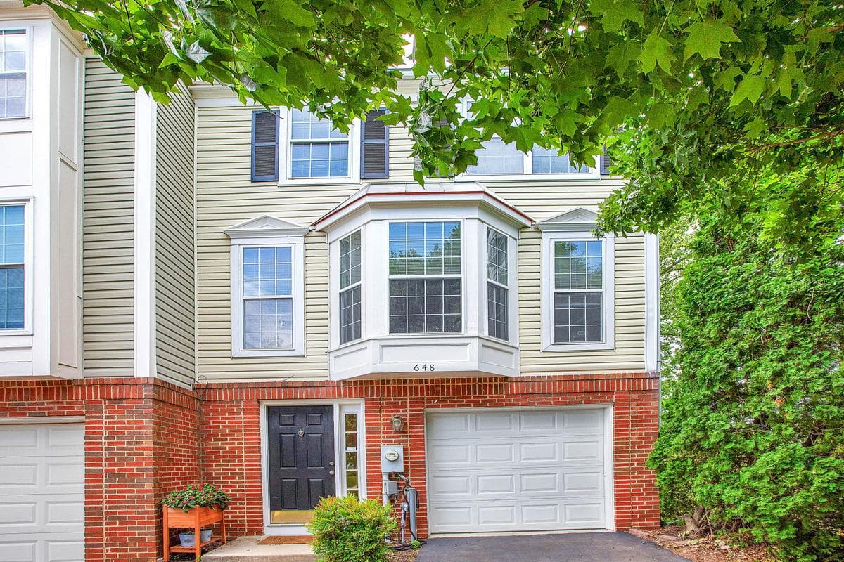 648 Howards Loop #19, Annapolis