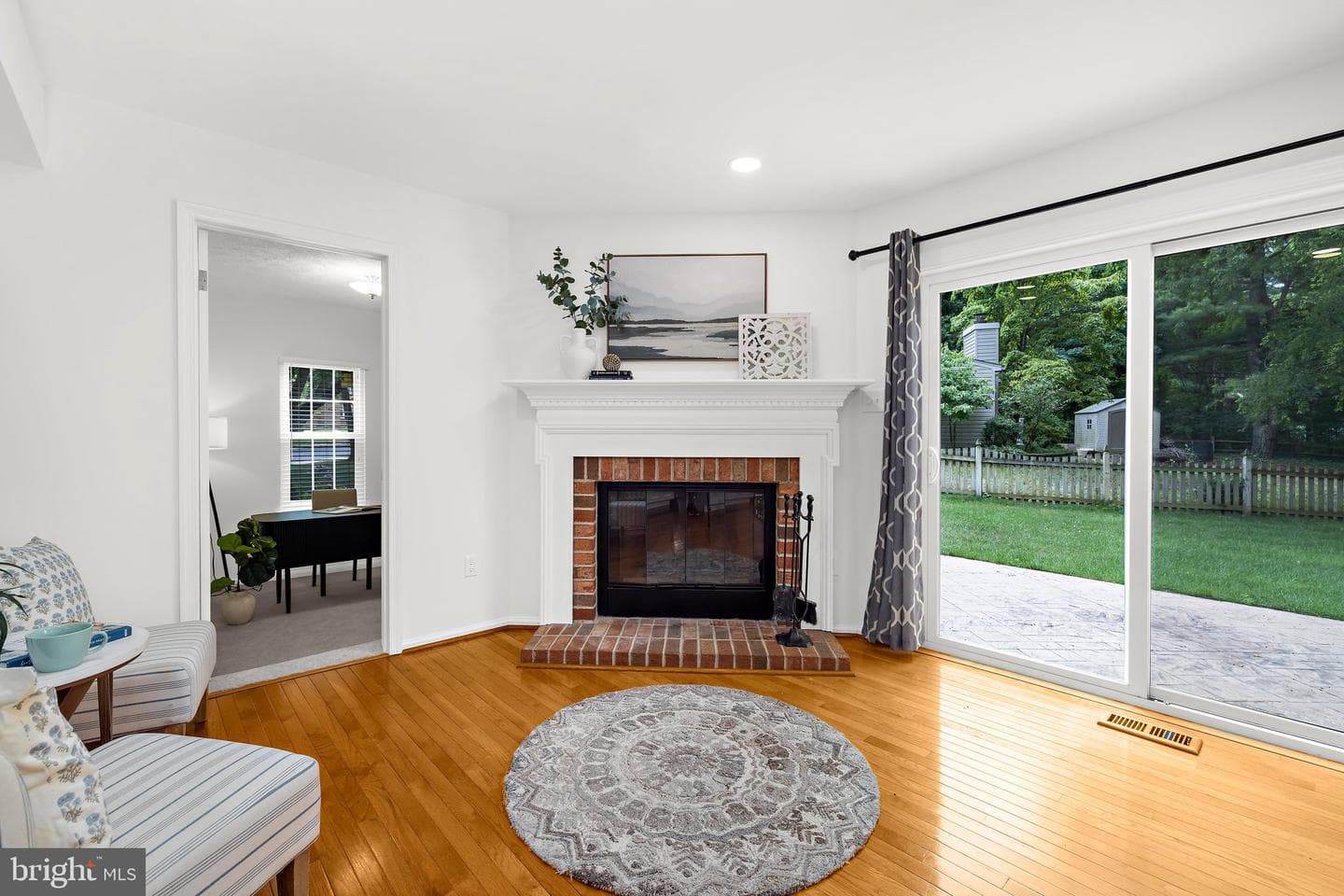 291 College Manor Drive photo 12