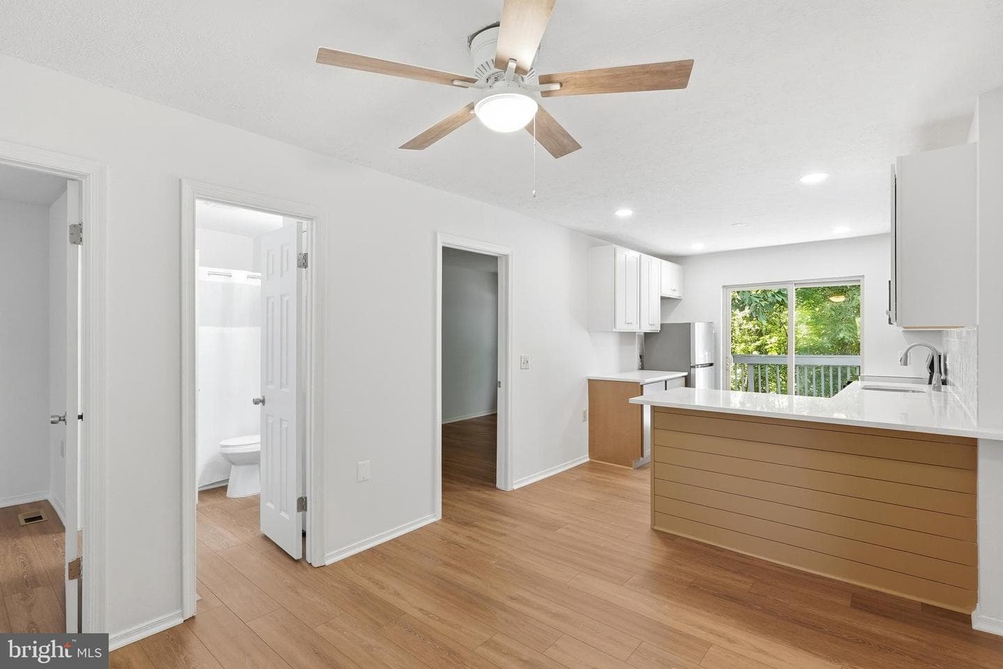504 Greenblades Court photo 10
