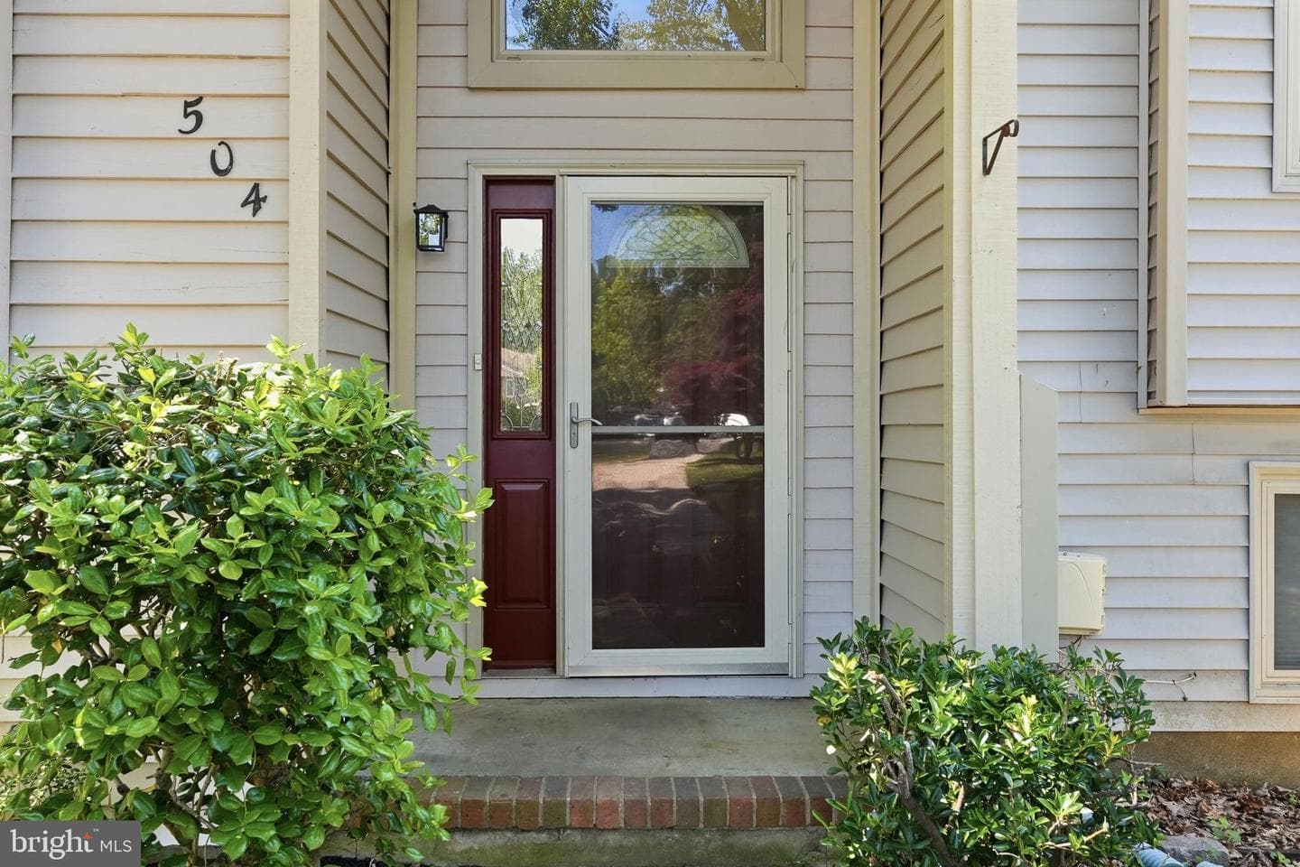 504 Greenblades Court photo 3
