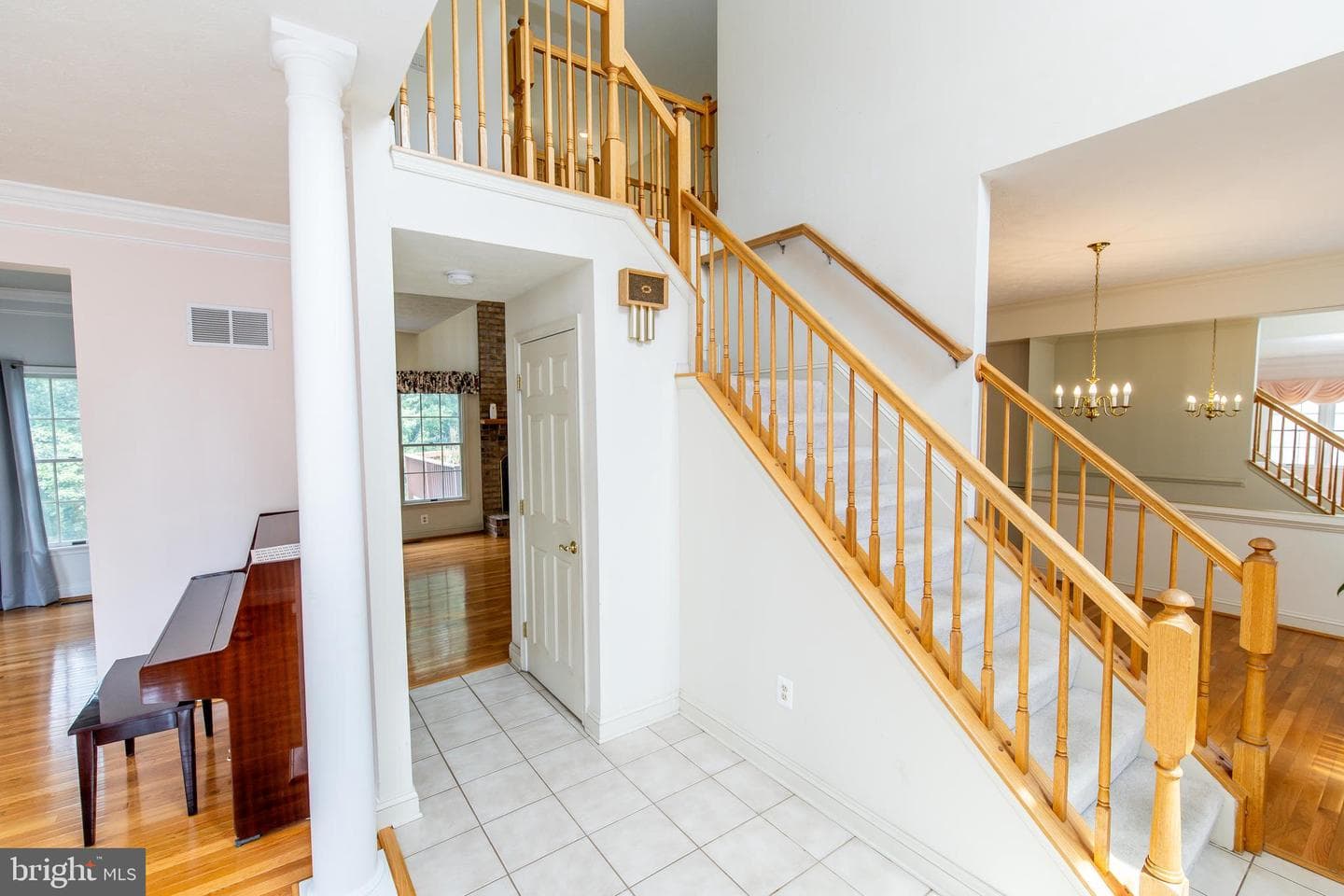 734 Thornwood Drive photo 6