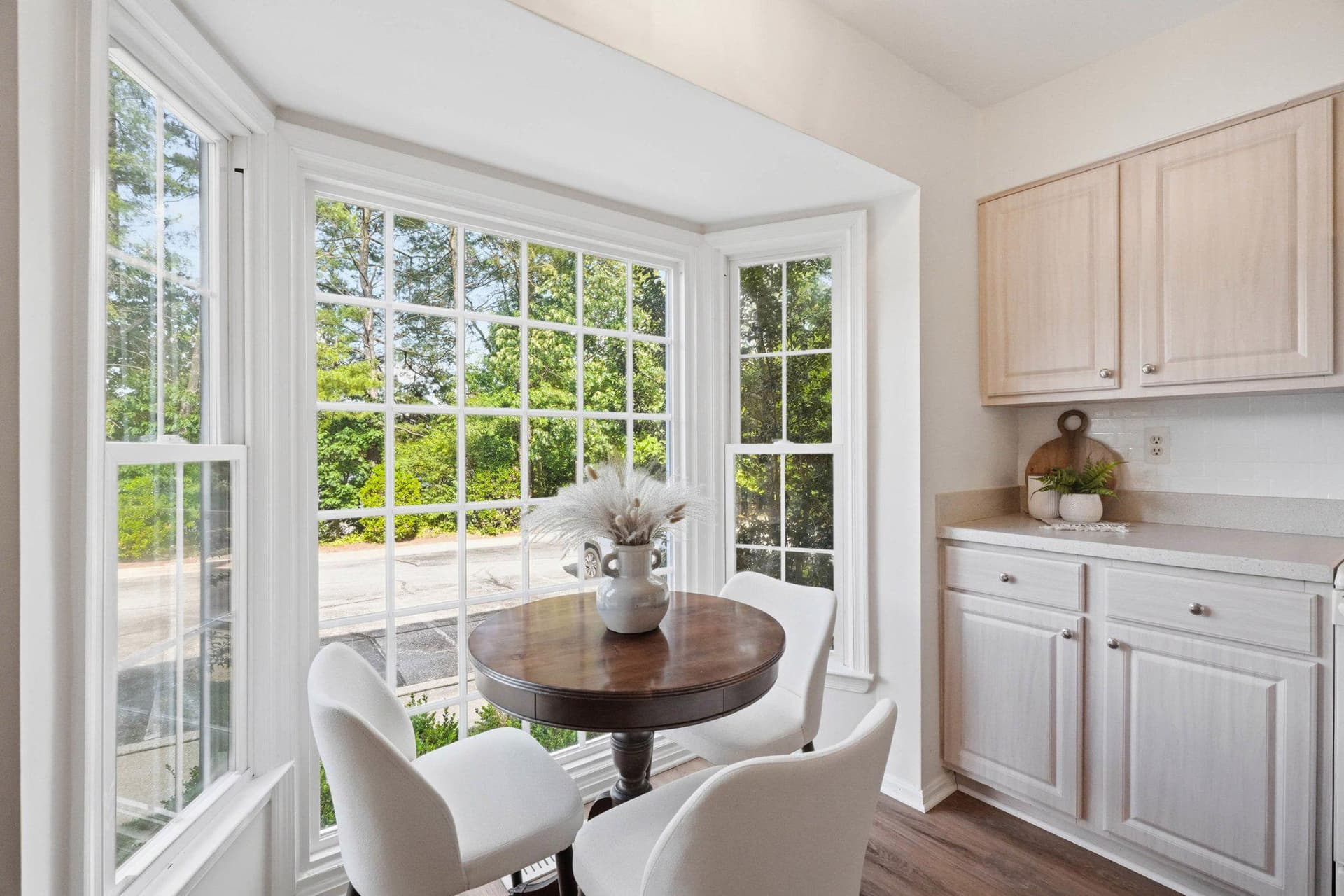 1270 Caddie Drive photo 4