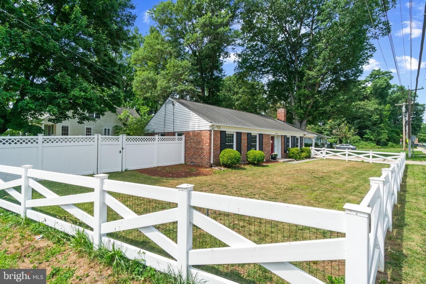 117 Oakwood Road photo 57