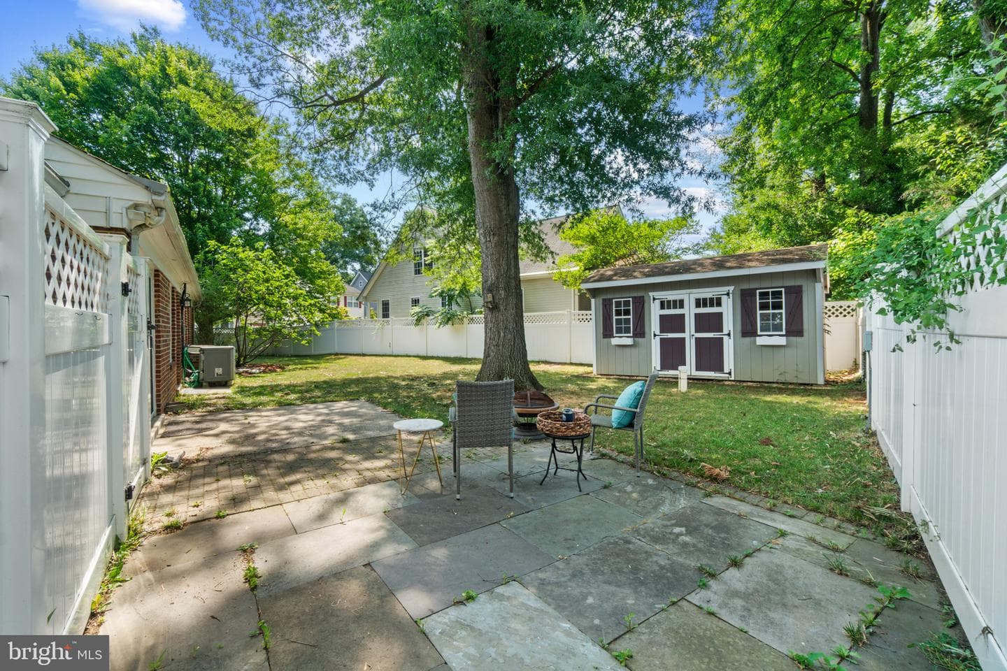 117 Oakwood Road photo 80