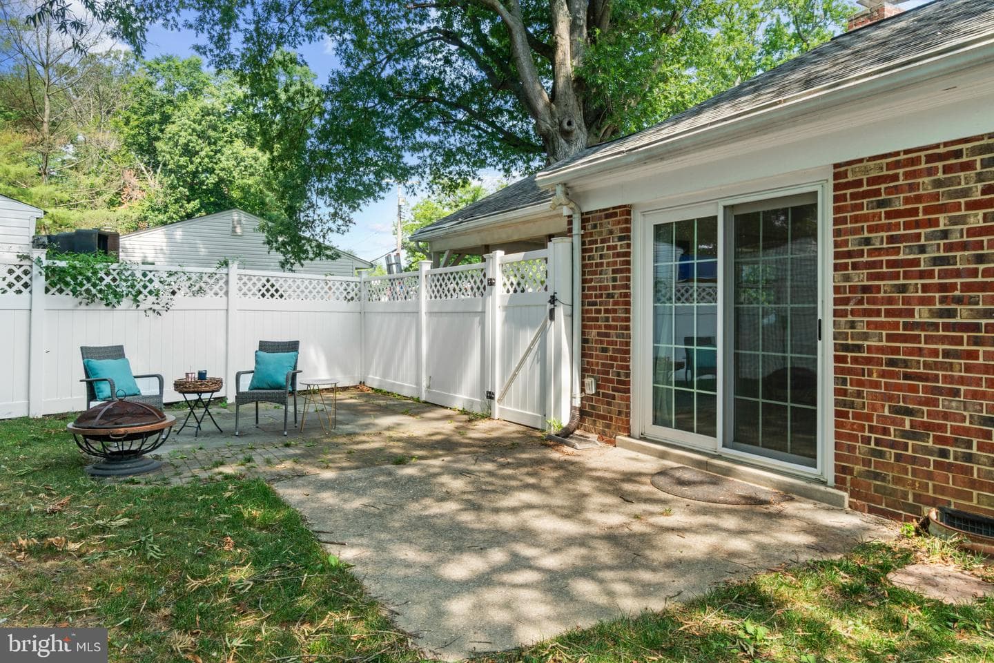 117 Oakwood Road photo 83