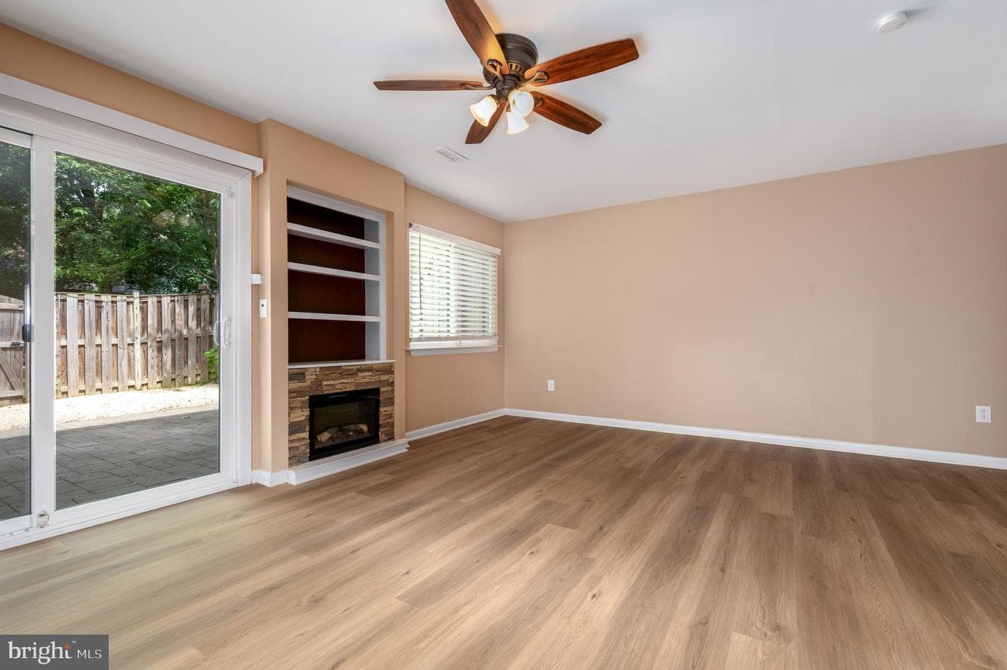 1008 Cedar Ridge Court photo 11