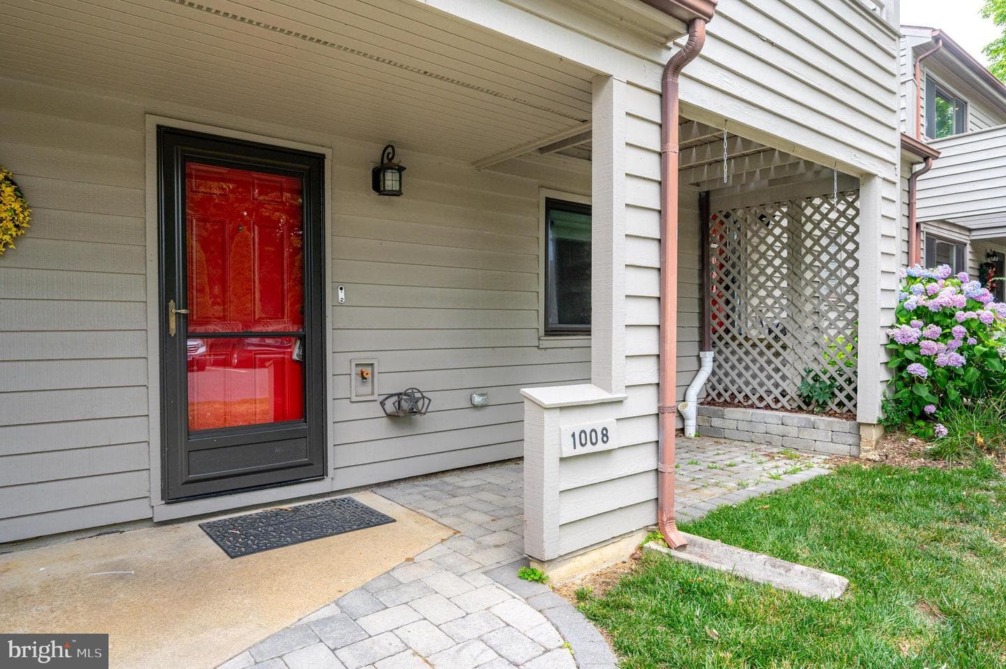 1008 Cedar Ridge Court photo 3