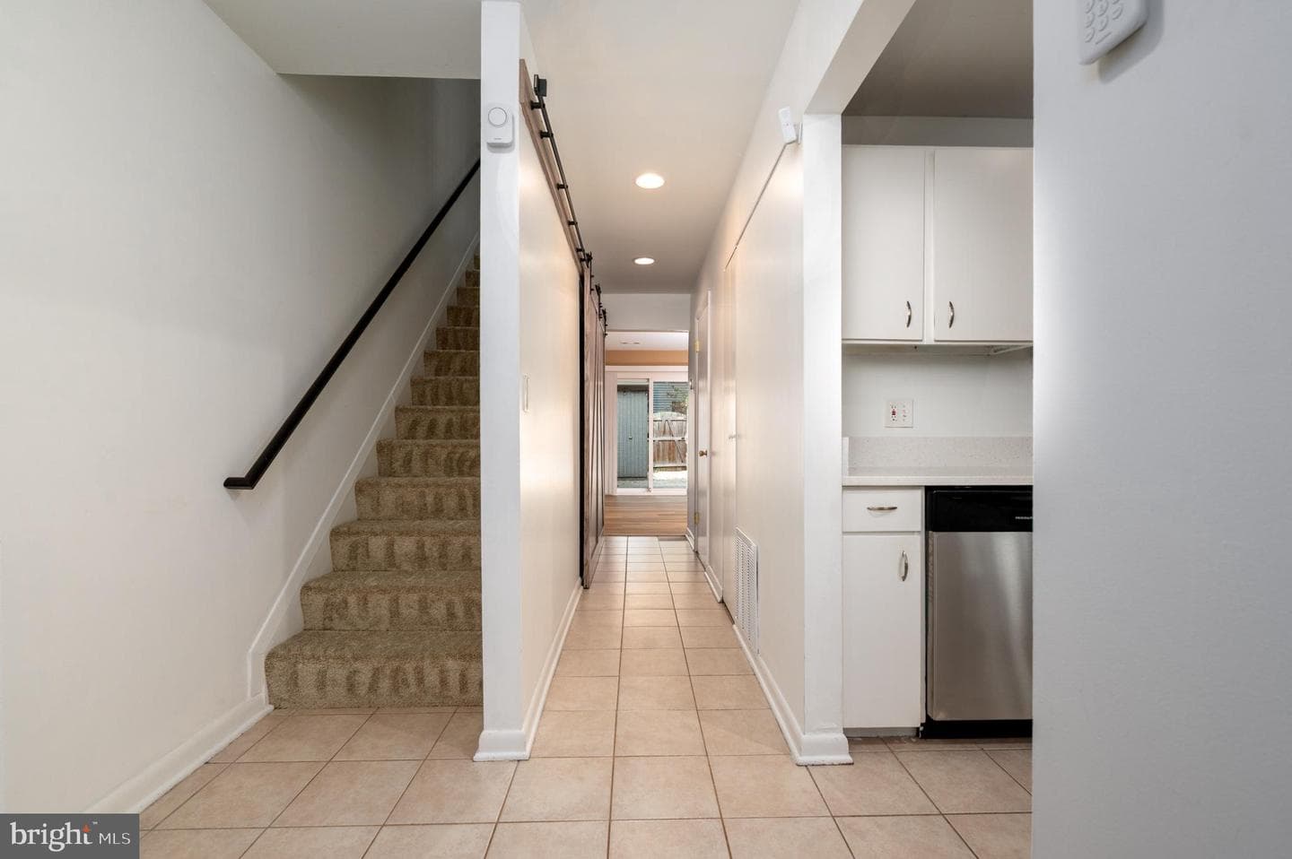 1008 Cedar Ridge Court photo 5