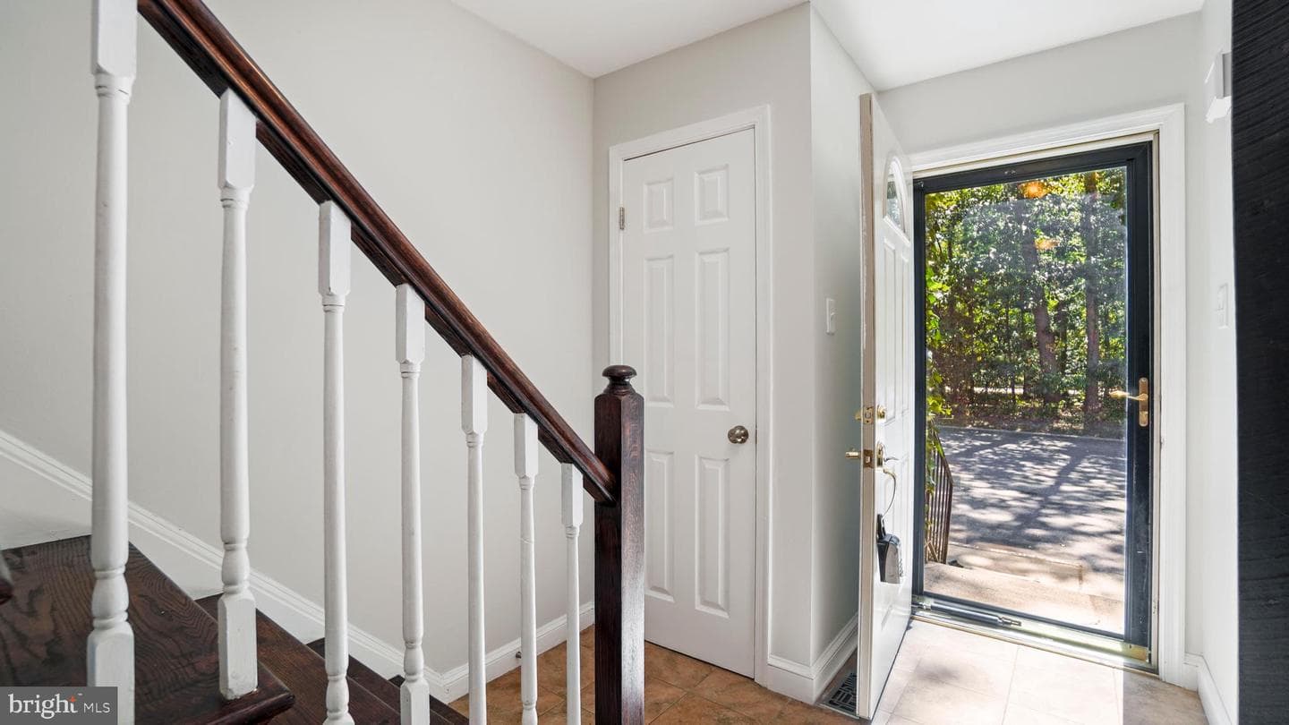 1756 Albermarle Drive photo 3
