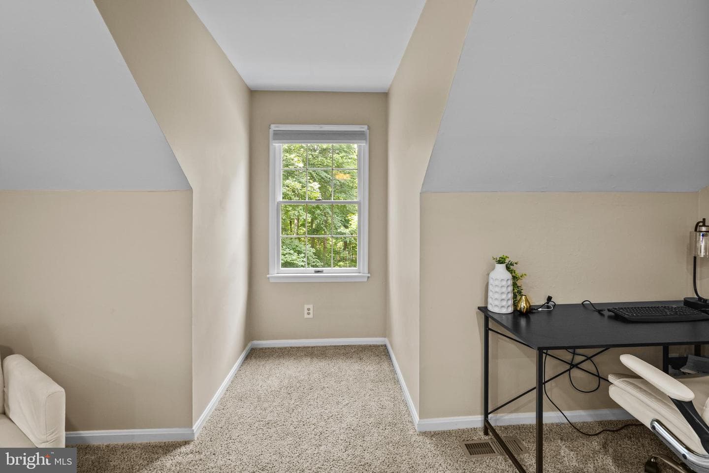 731 Intrepid Way photo 35
