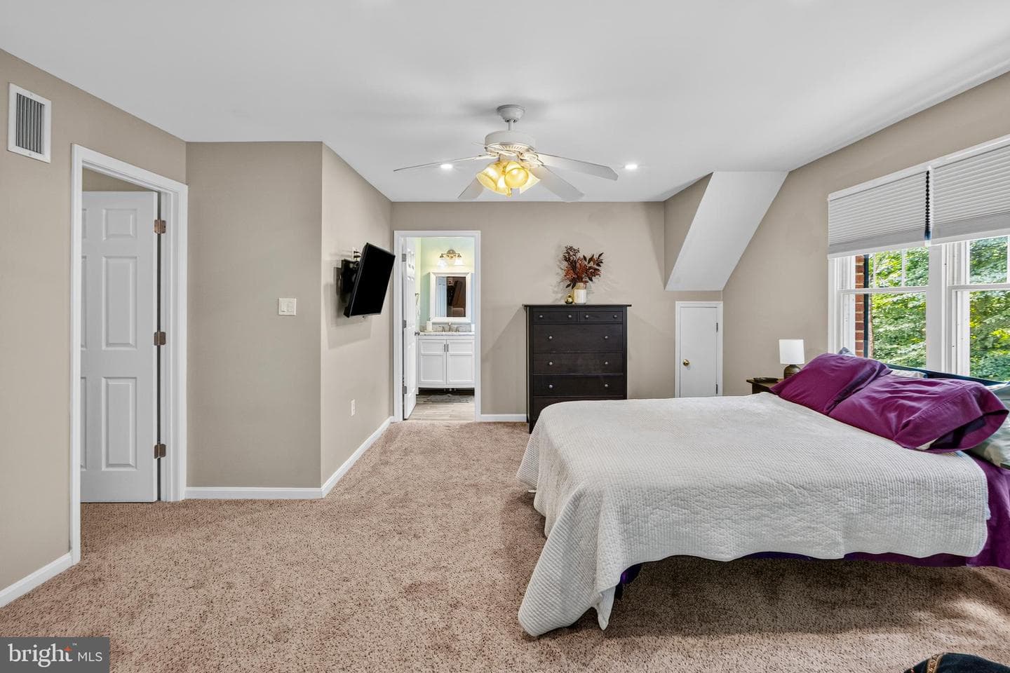 731 Intrepid Way photo 36