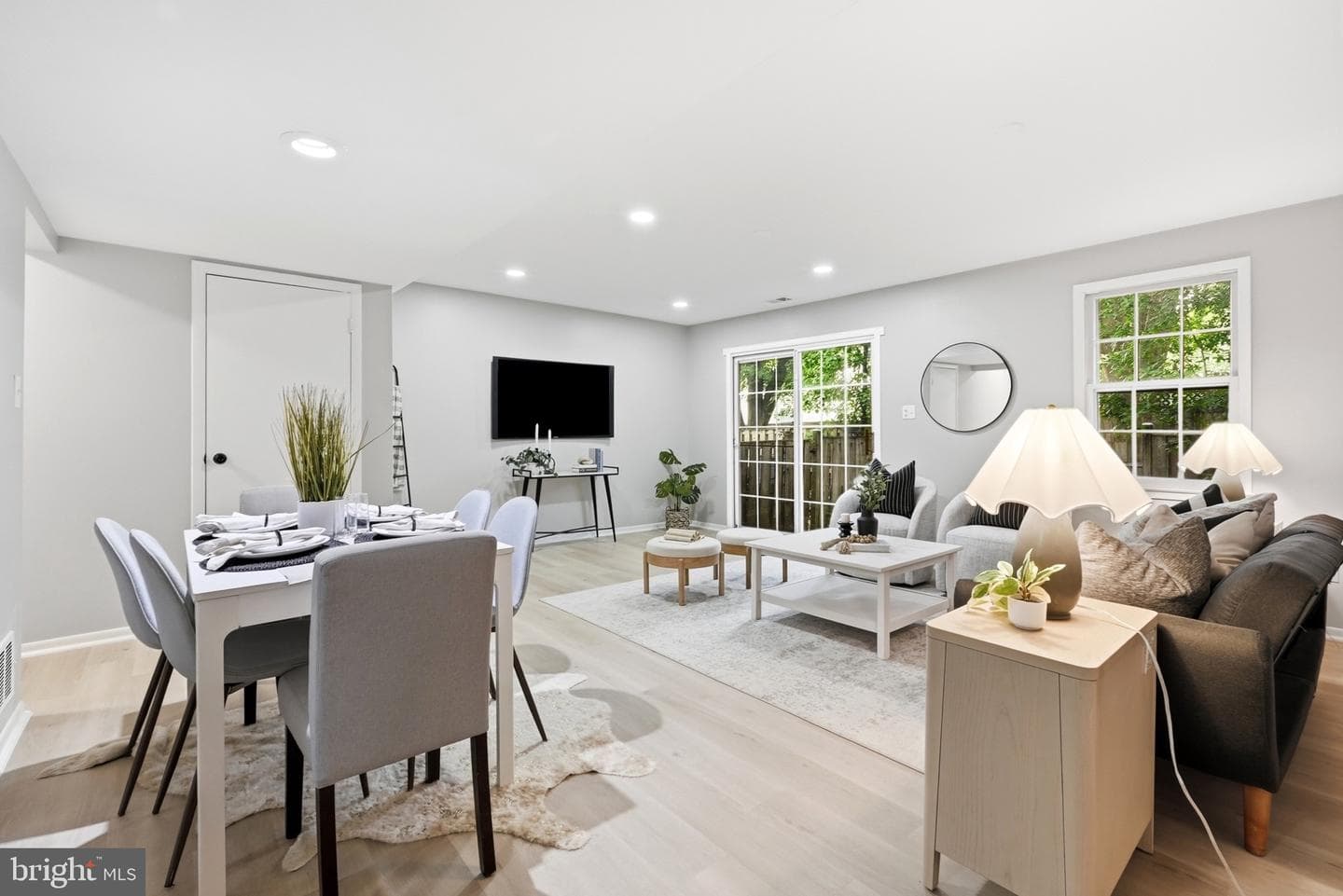 1814 Aberdeen Circle photo 10