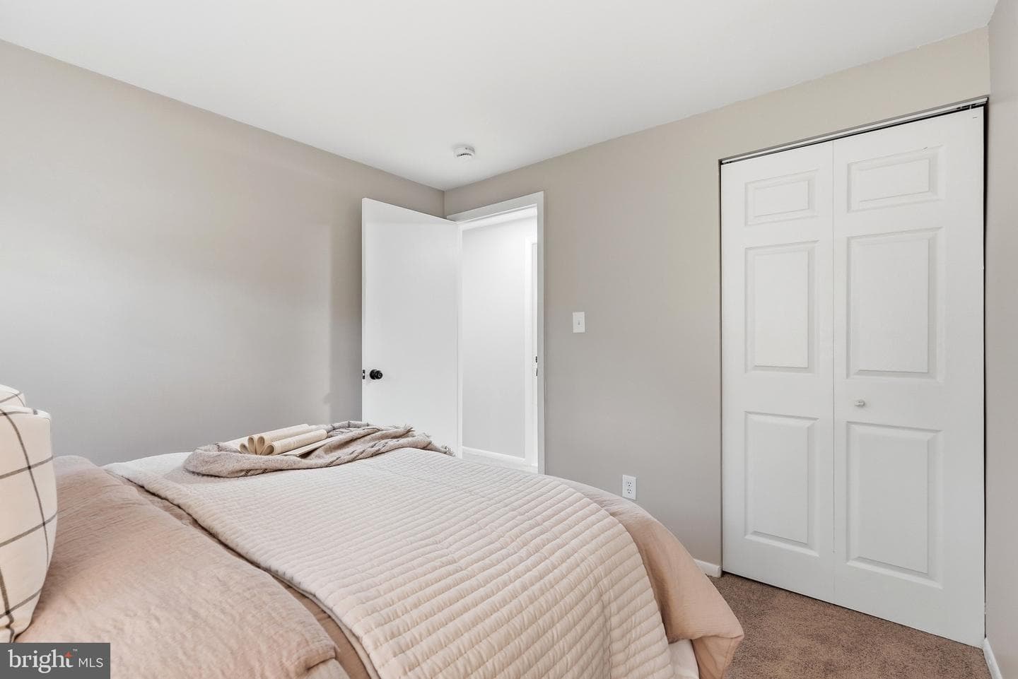 1814 Aberdeen Circle photo 13
