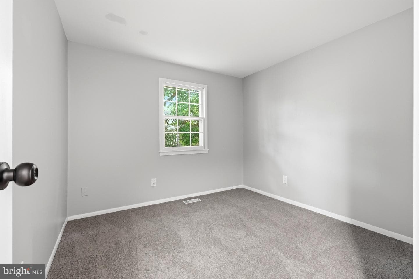 1814 Aberdeen Circle photo 24