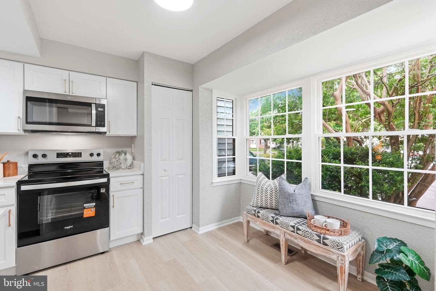 1814 Aberdeen Circle photo 4