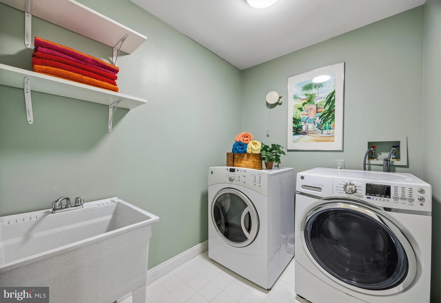1135 Goldfinch Lane photo 49