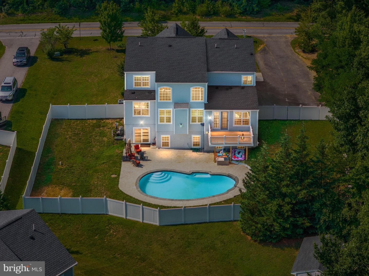 693 Loch Haven Road photo 3