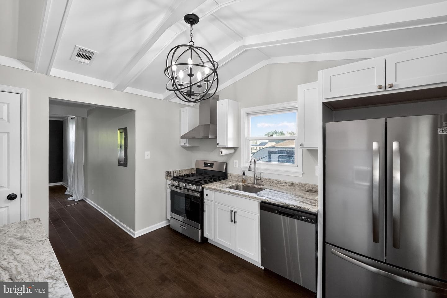 3670 5th Avenue photo 14