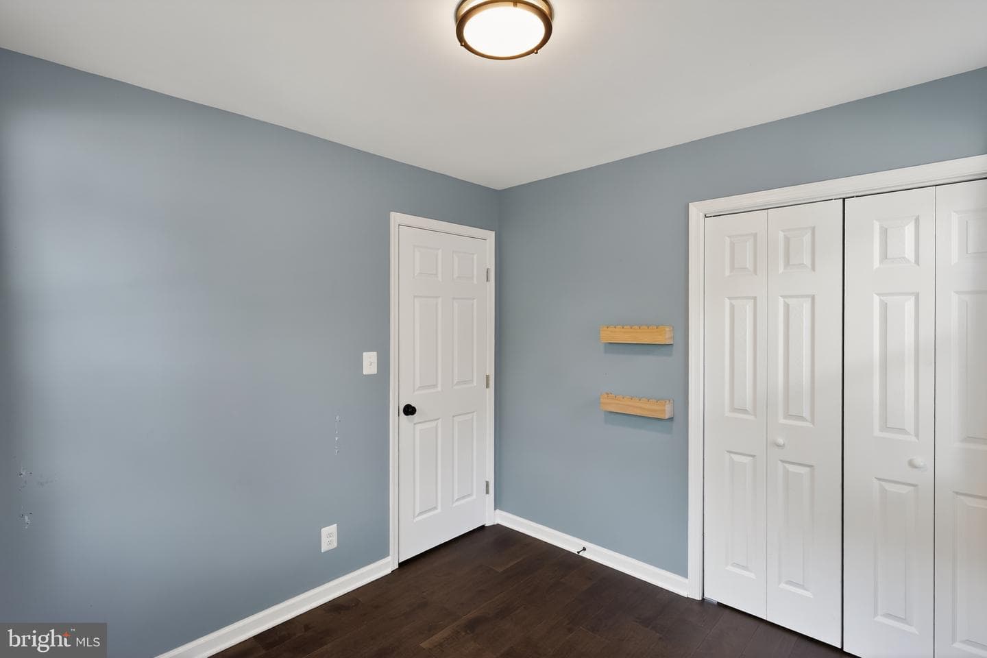 3670 5th Avenue photo 25
