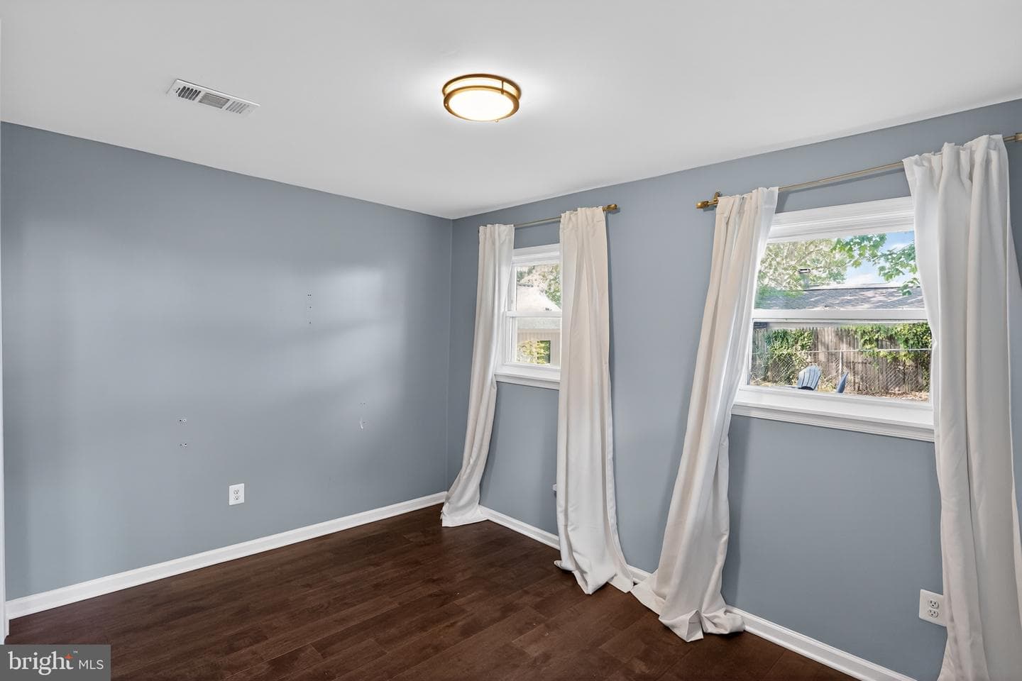 3670 5th Avenue photo 26