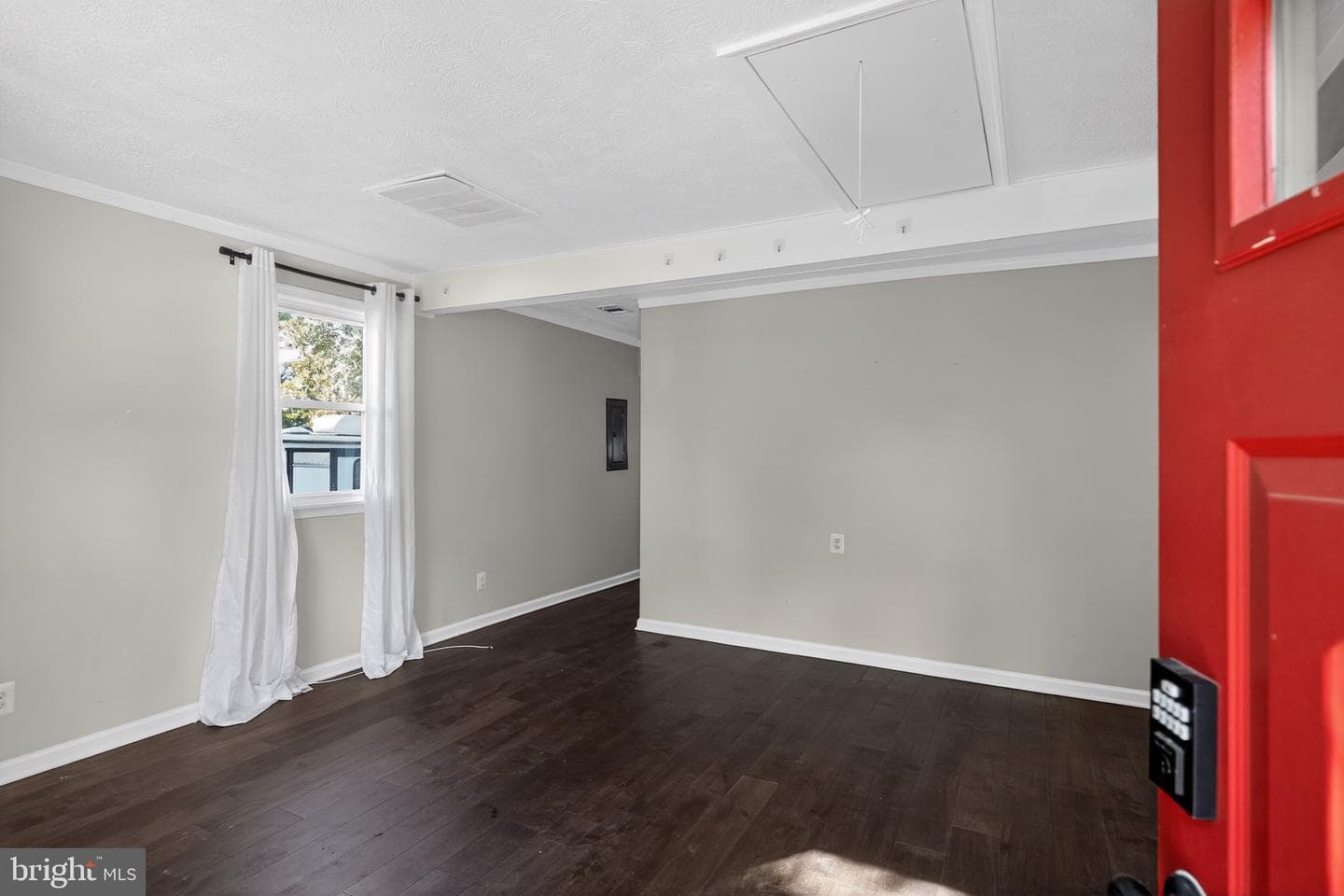 3670 5th Avenue photo 3