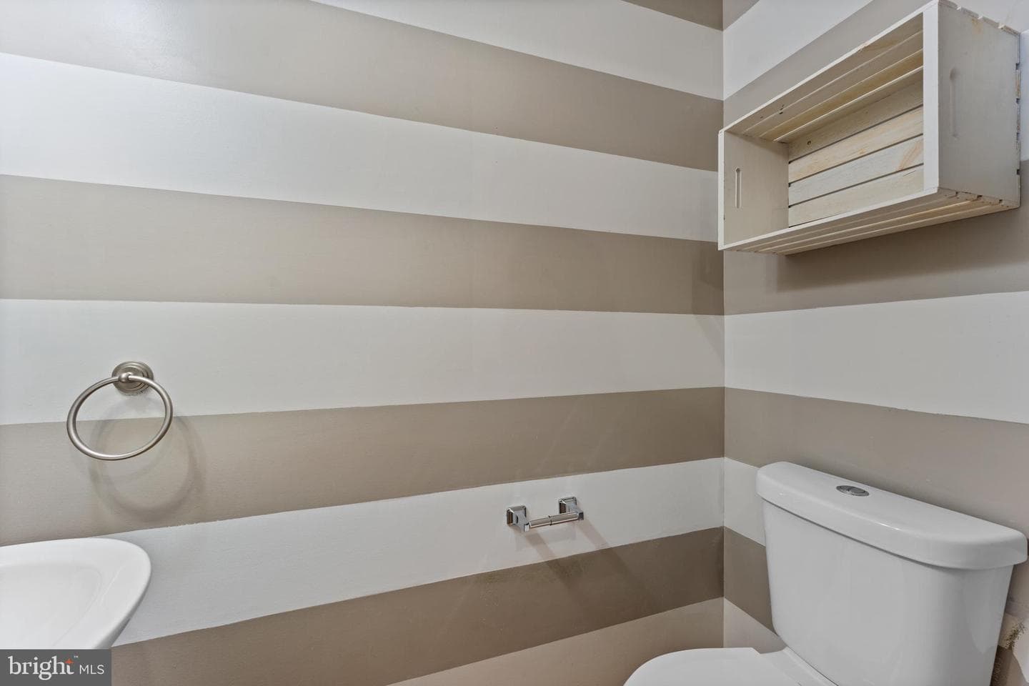 1504 Falling Brook Court photo 6