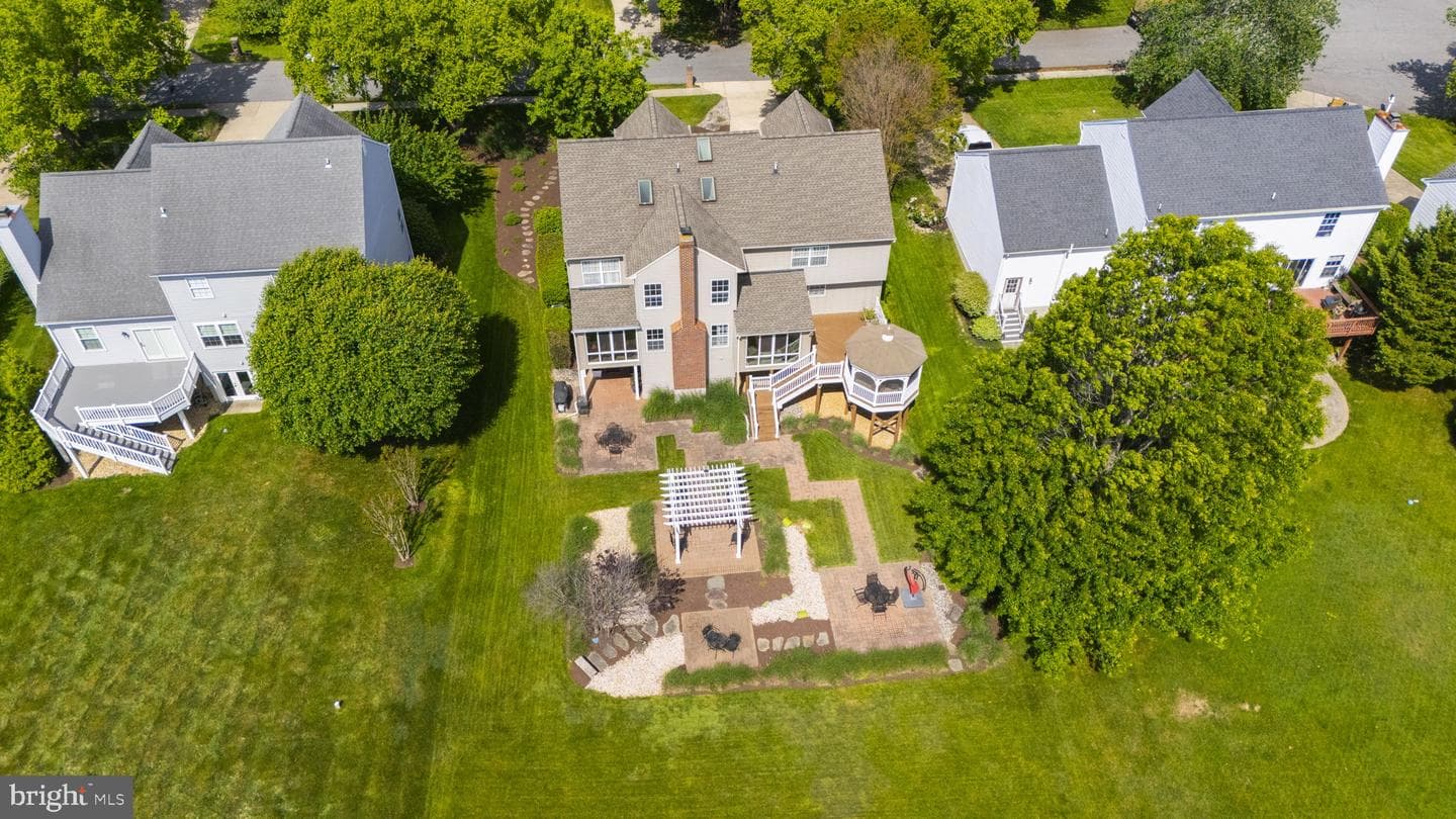 5331 Sweetwater Drive photo 46