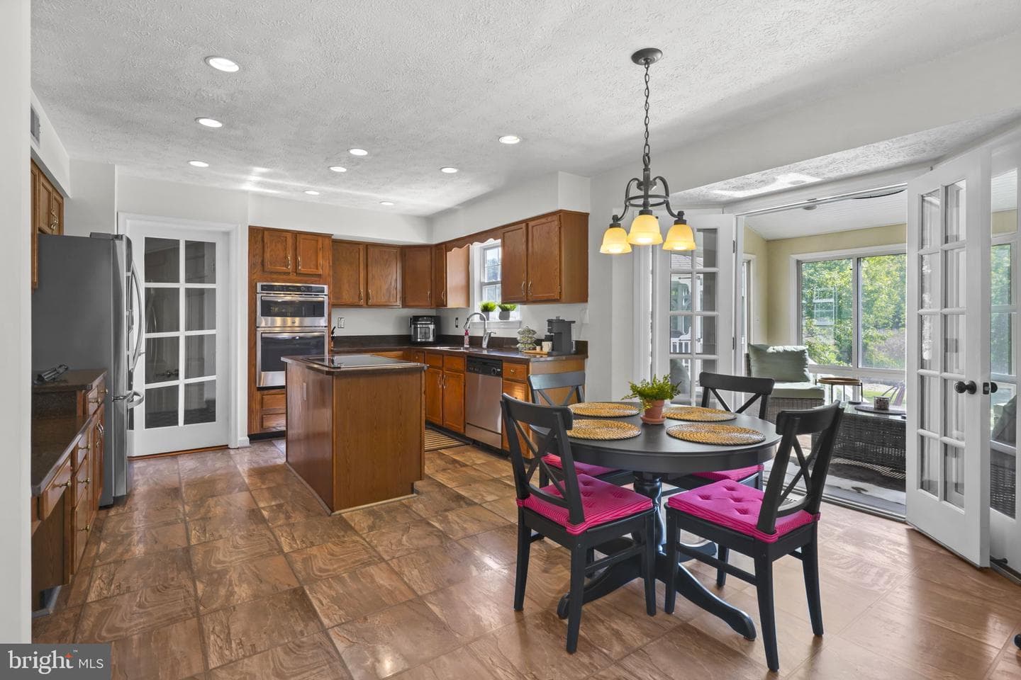 5331 Sweetwater Drive photo 8