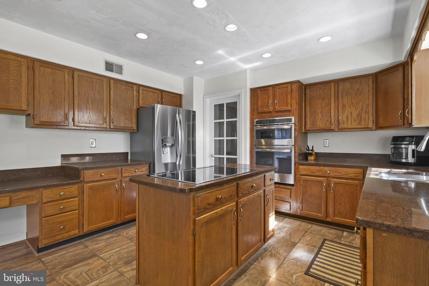 5331 Sweetwater Drive photo 9