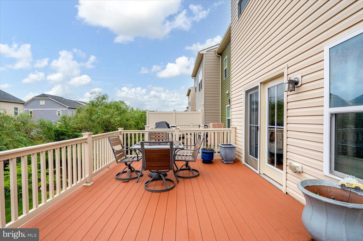 636 Foxwood Drive photo 29