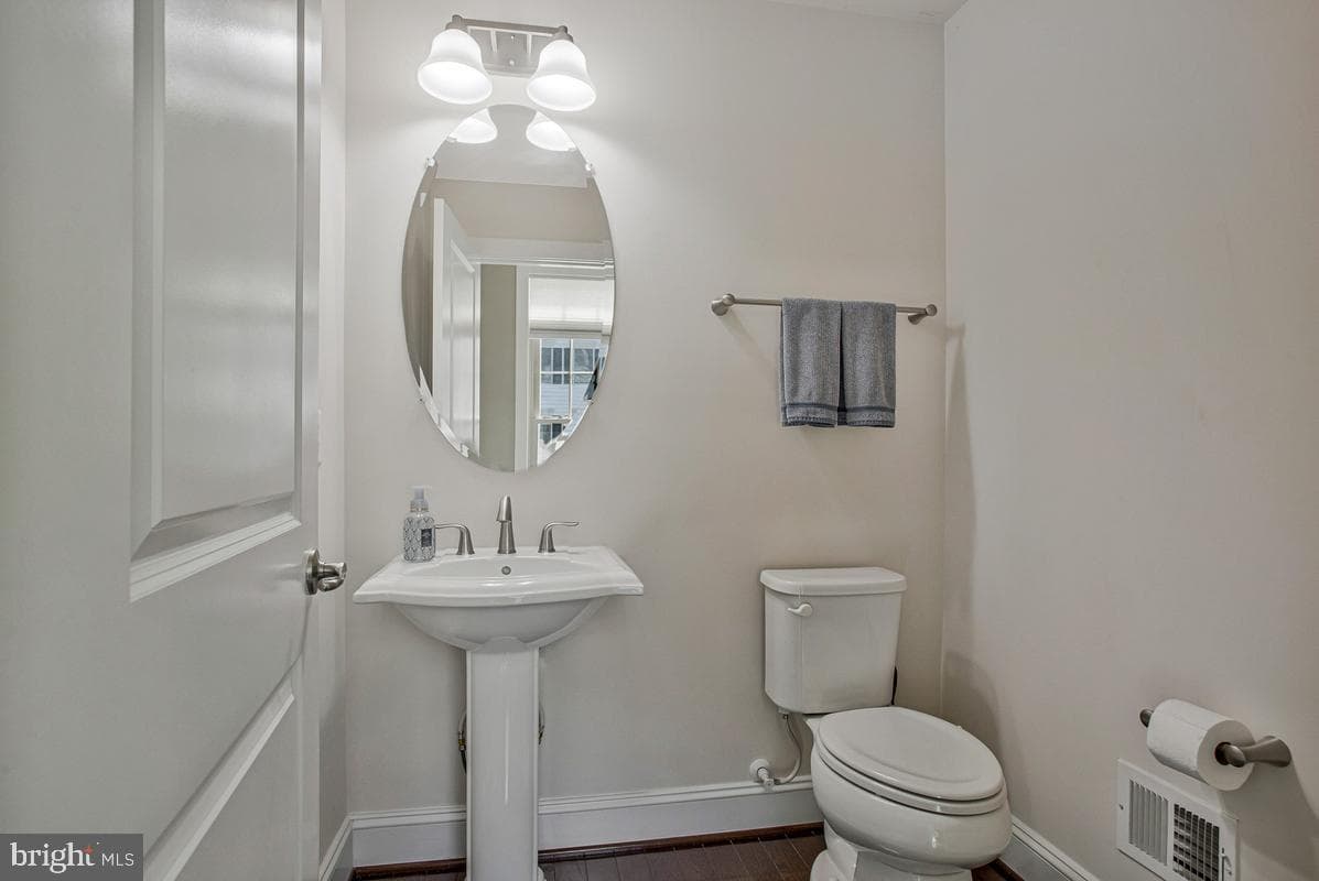 214 Treyburn Way photo 12