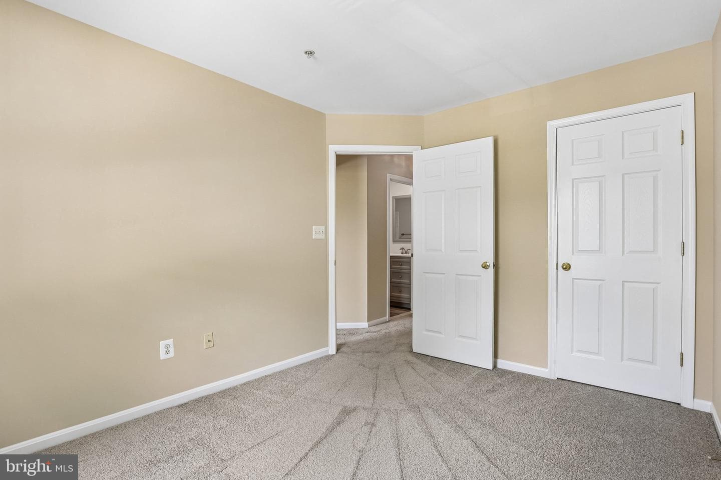 3131 Galaxy Way photo 31