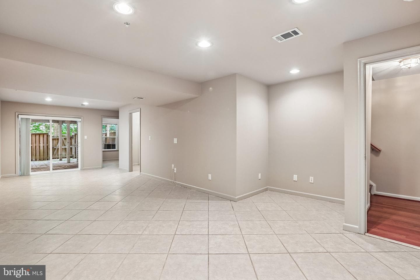 3131 Galaxy Way photo 40
