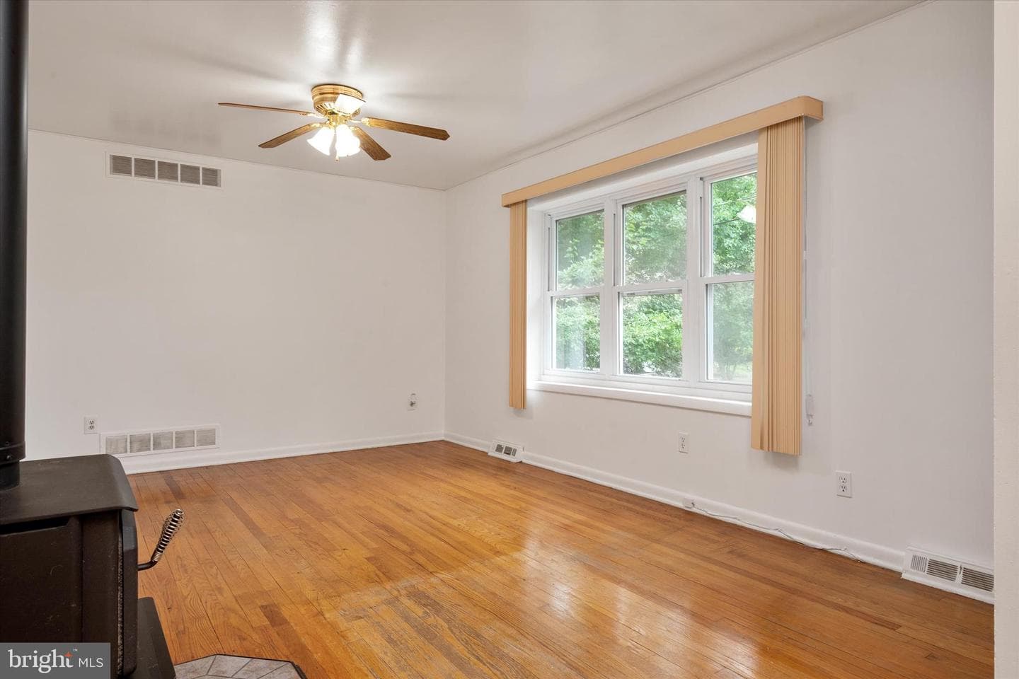 410 Walnut Drive photo 14