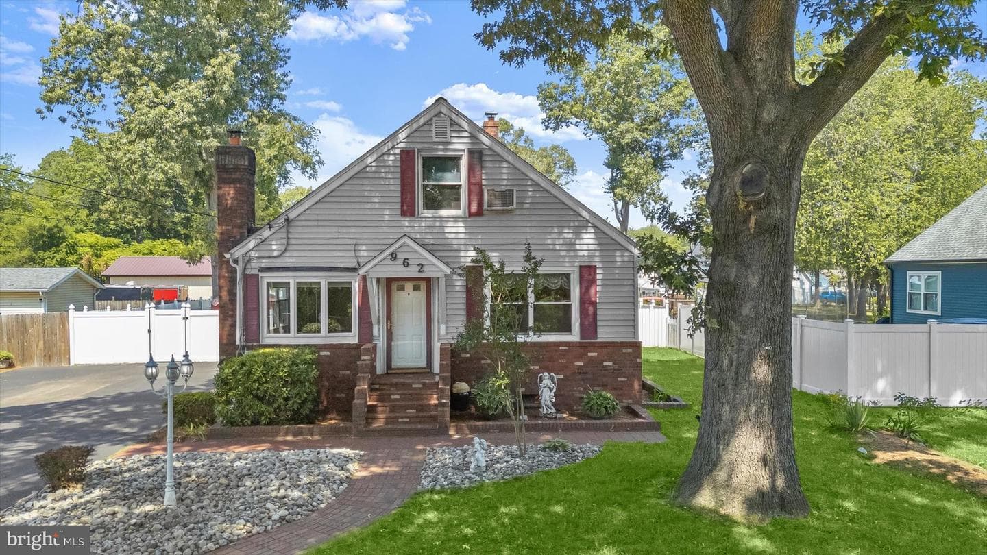 962 Point Pleasant Road, Glen Burnie