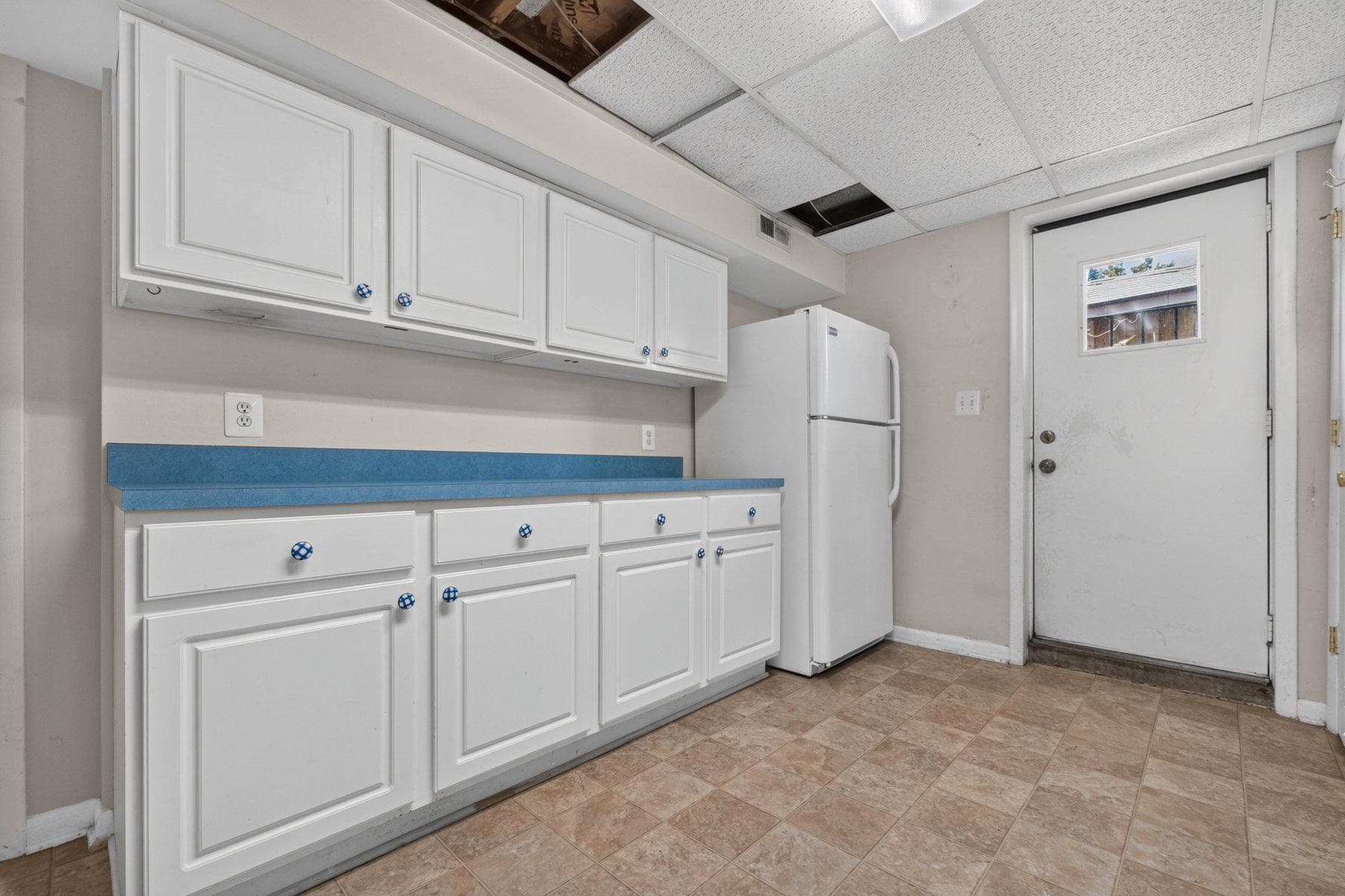 7738 Notley Road photo 21