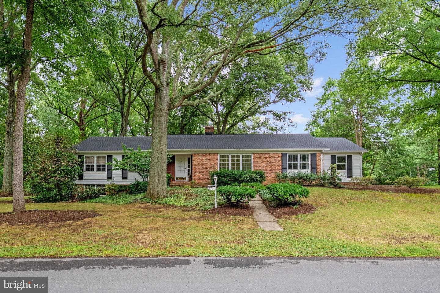 2741 Fennel Road, Edgewater