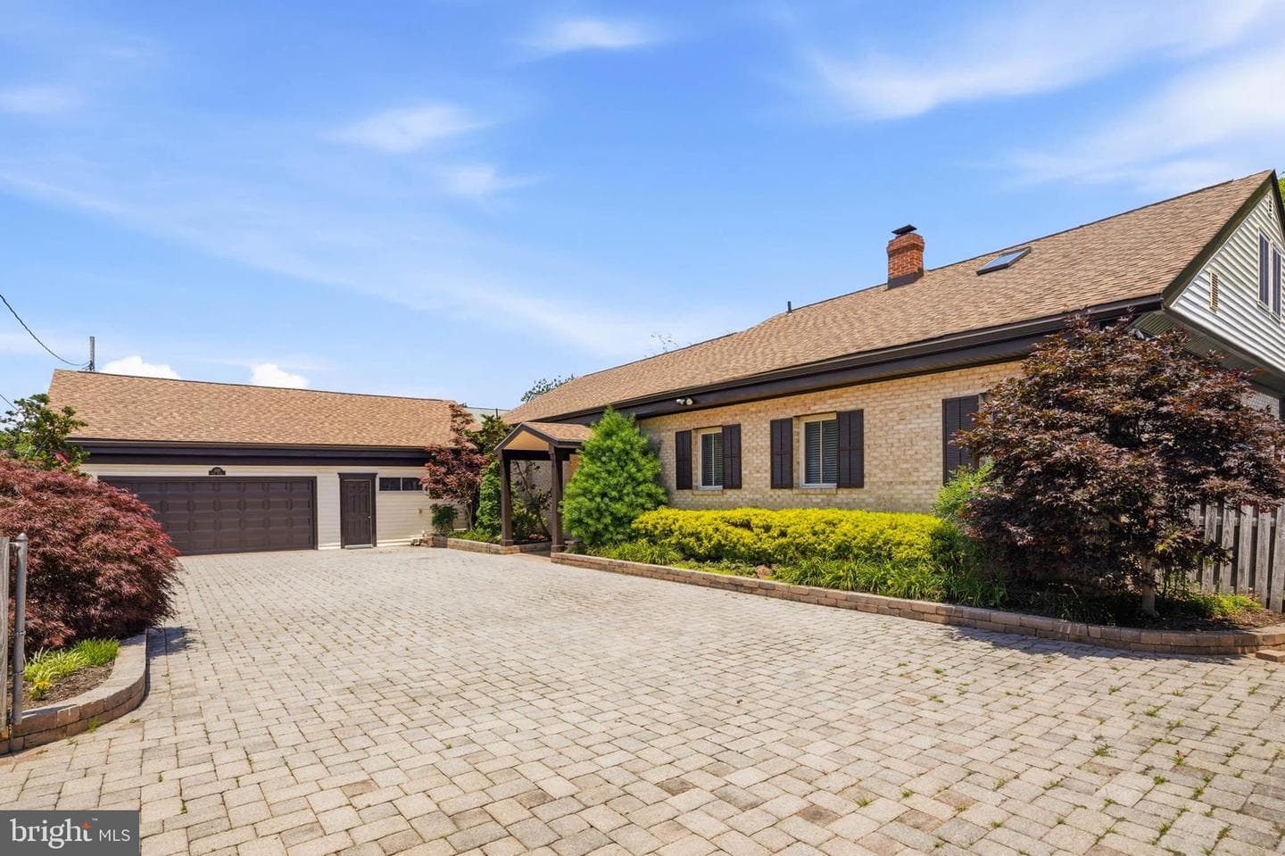 3689 1st Avenue, Edgewater
