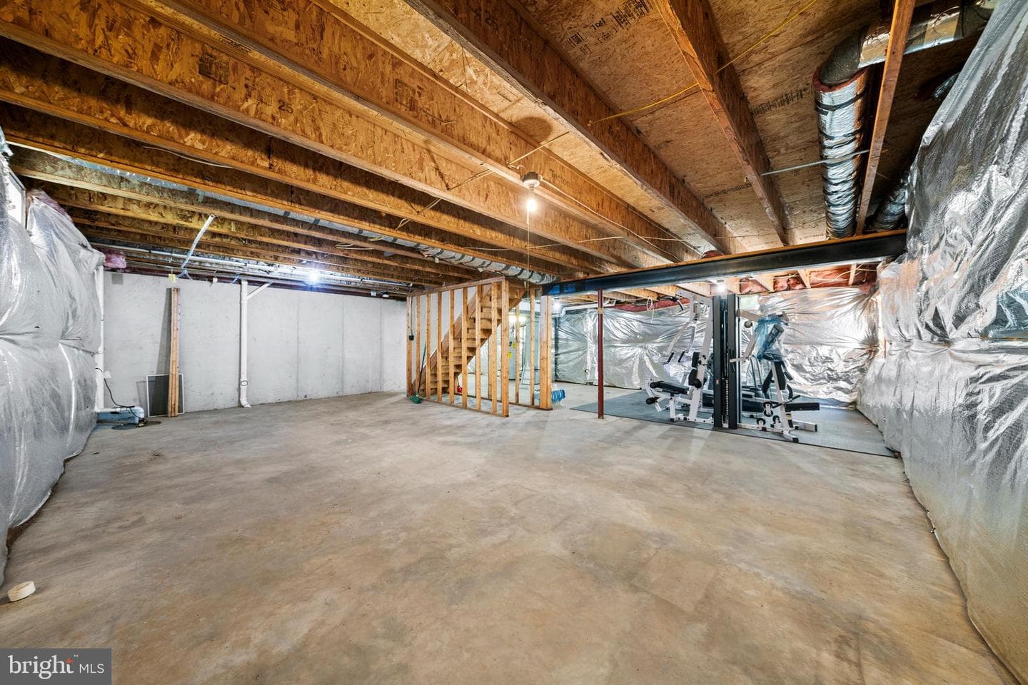 1502 Avennel Way photo 35