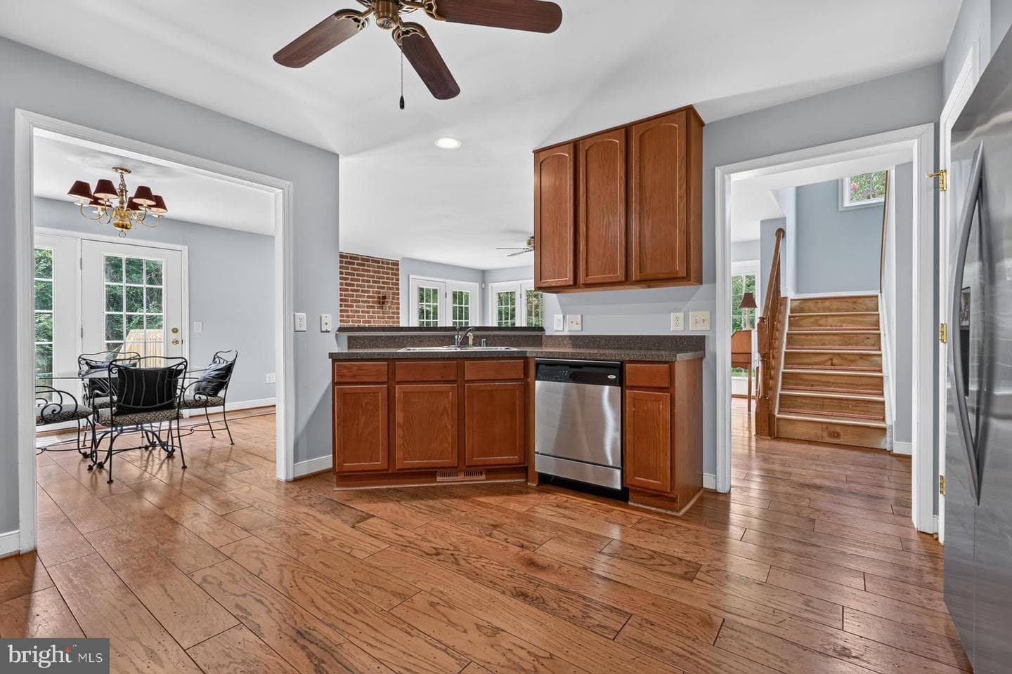 303 South Drive photo 7