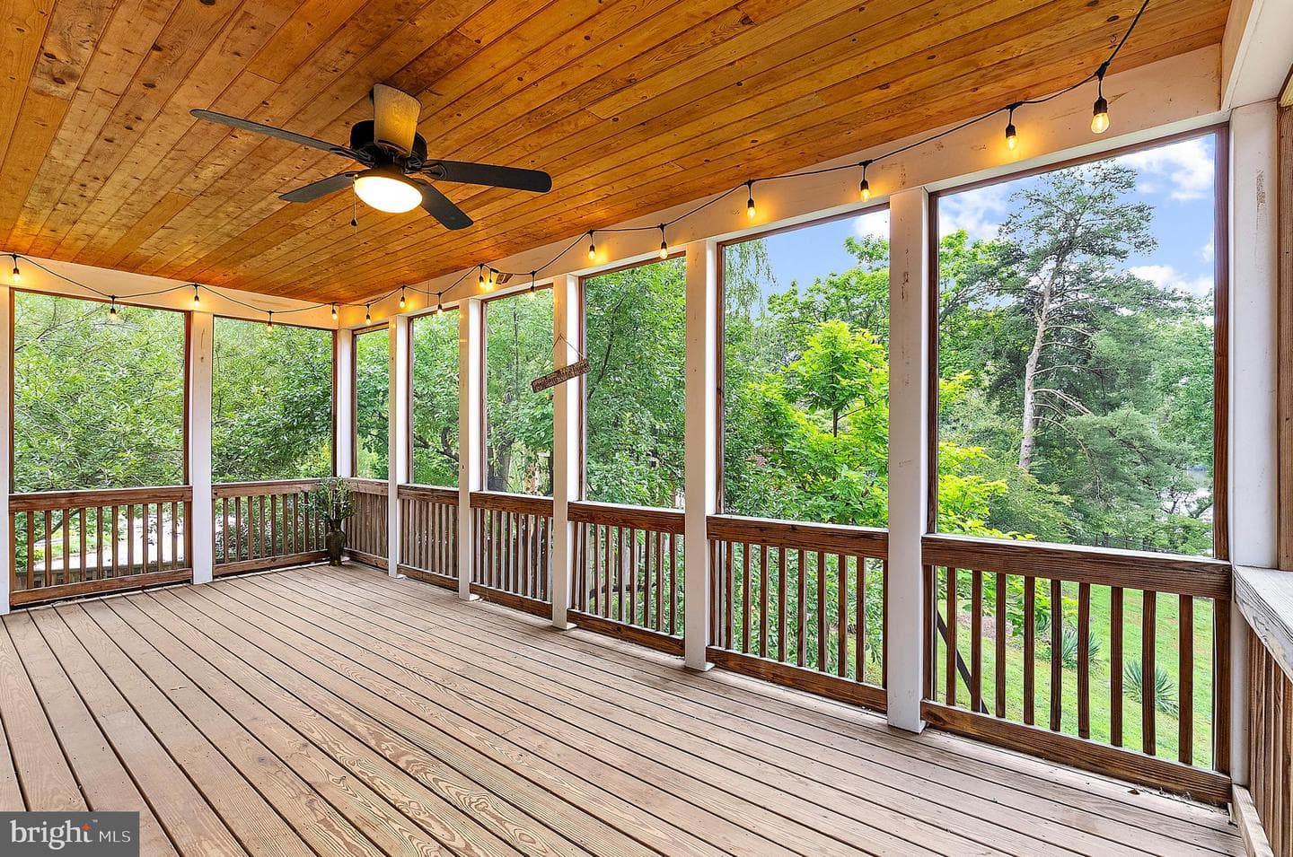 328 Oakdale Road photo 37