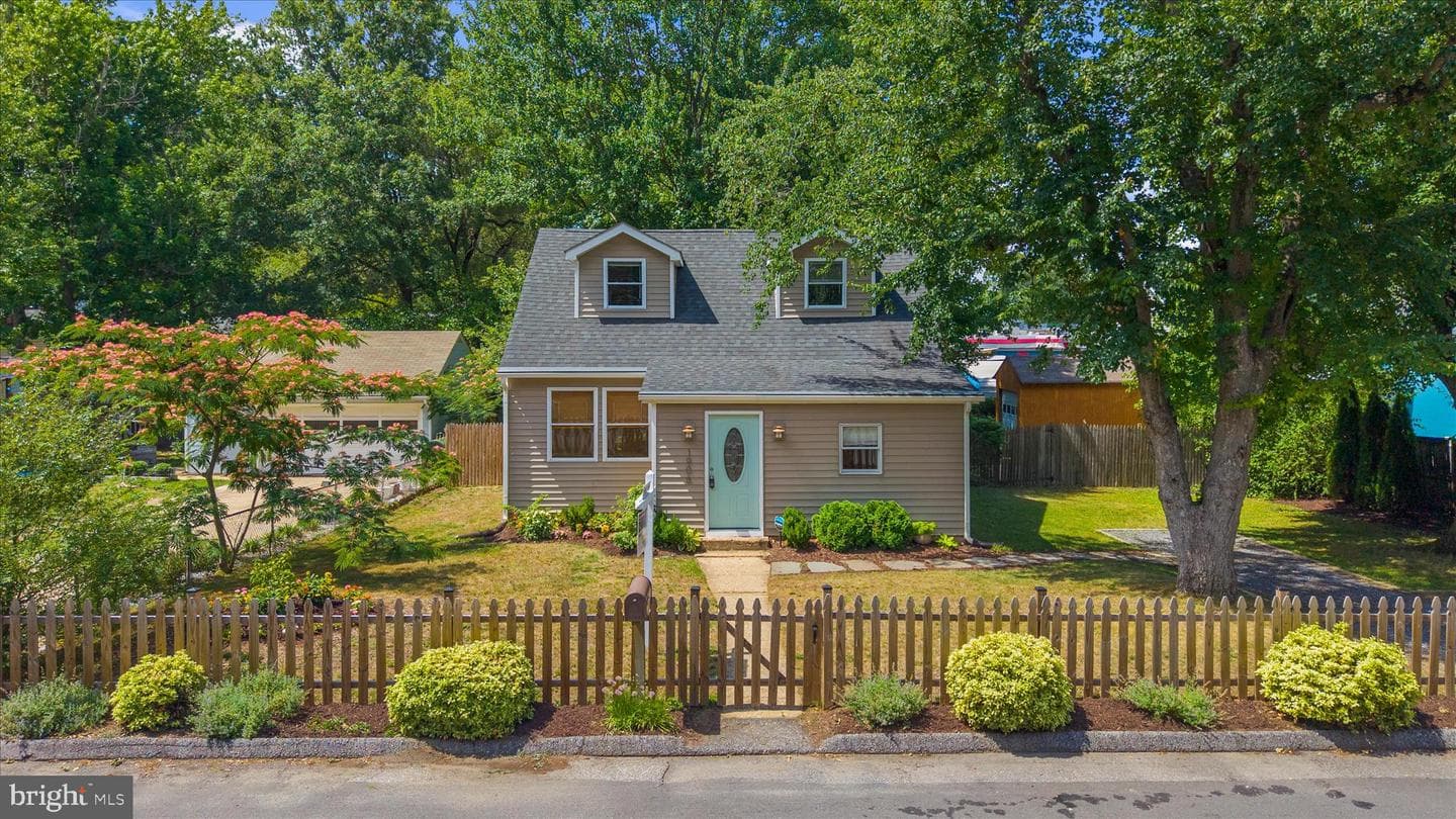 1906 Ridgeville Road, Edgewater