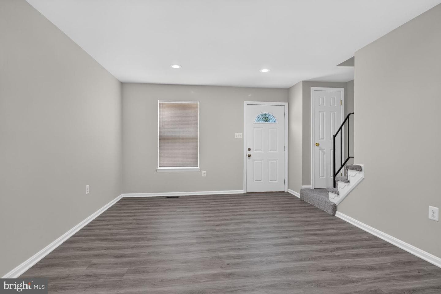 8220 Marlton Court photo 3
