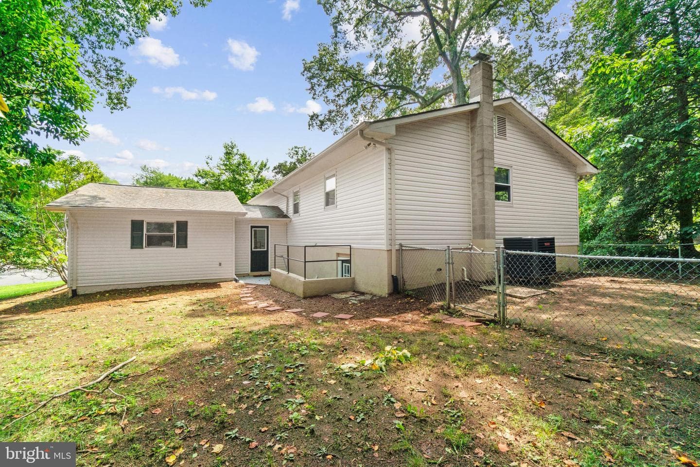 100 Oak Drive photo 44