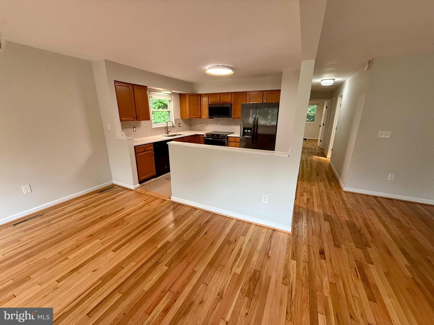 100 Oak Drive photo 5