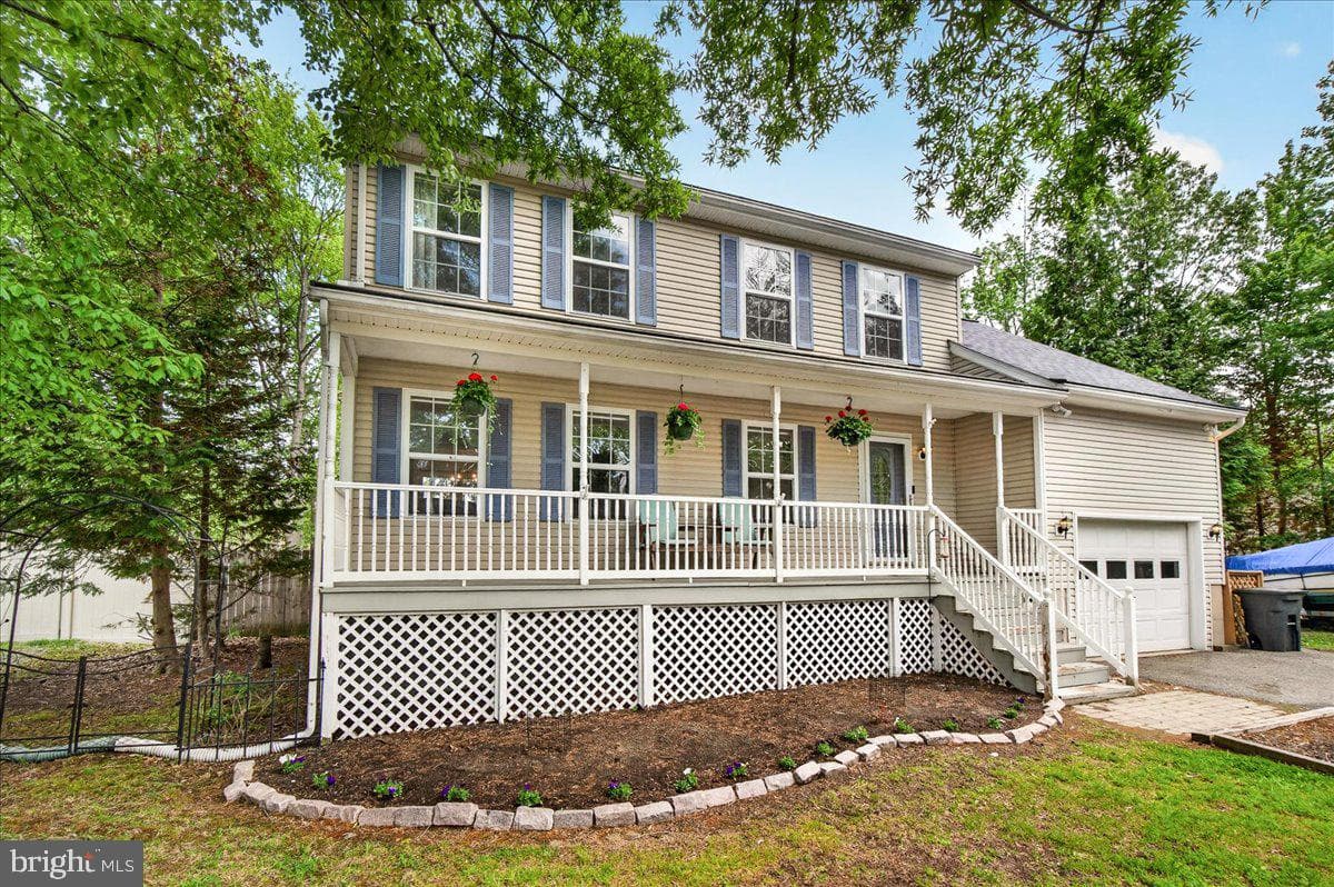 3847 Holly Drive, Edgewater