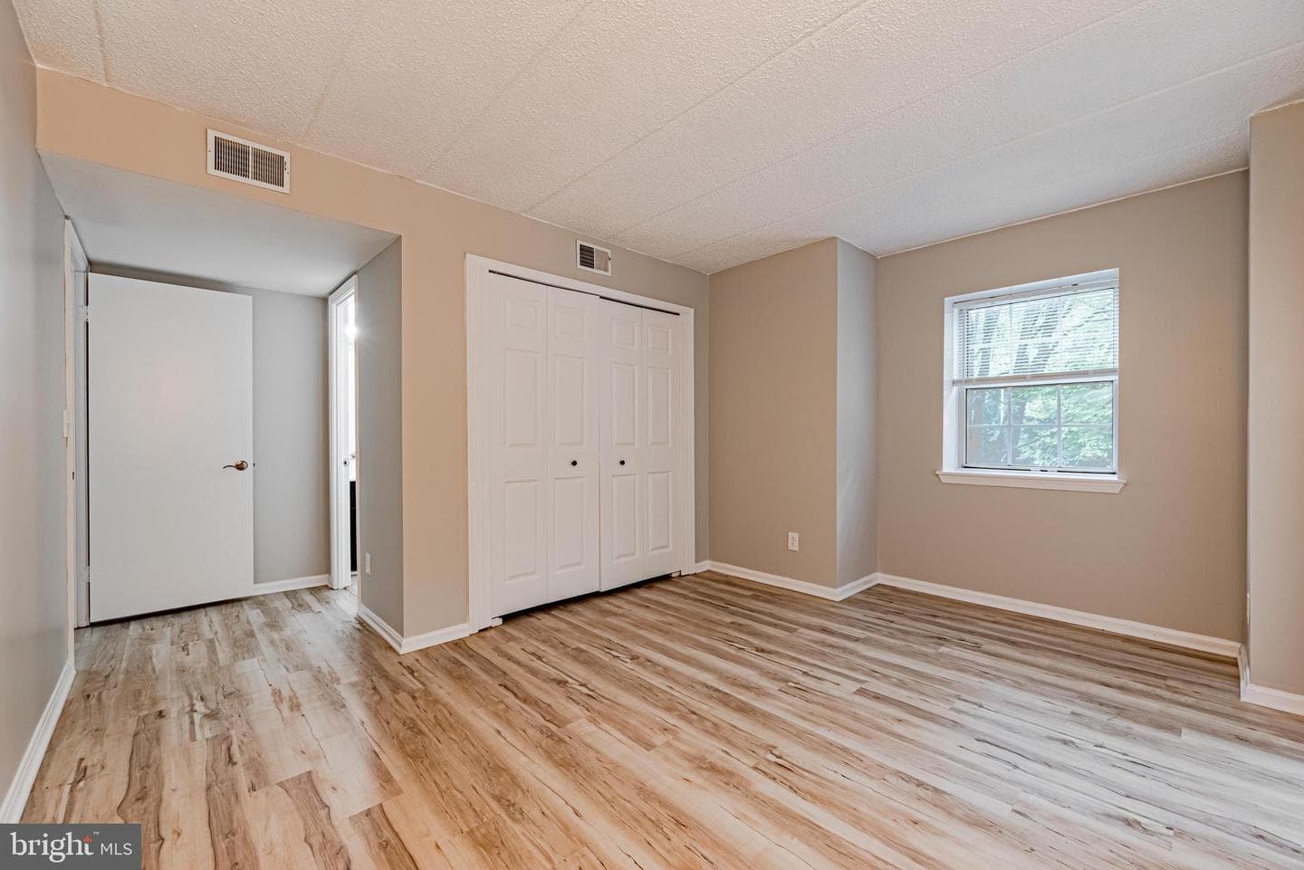 602 Newbridge Court #602 photo 18